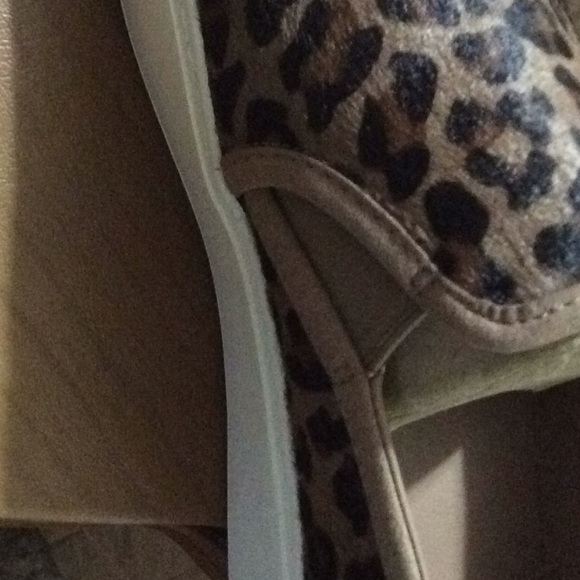COPY - Ugg slip On Sneakers - Picture 7 of 11